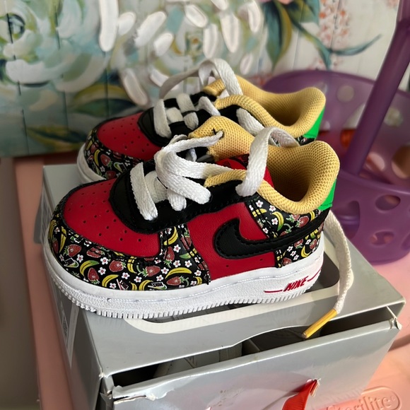 Nike size 3c Clearance